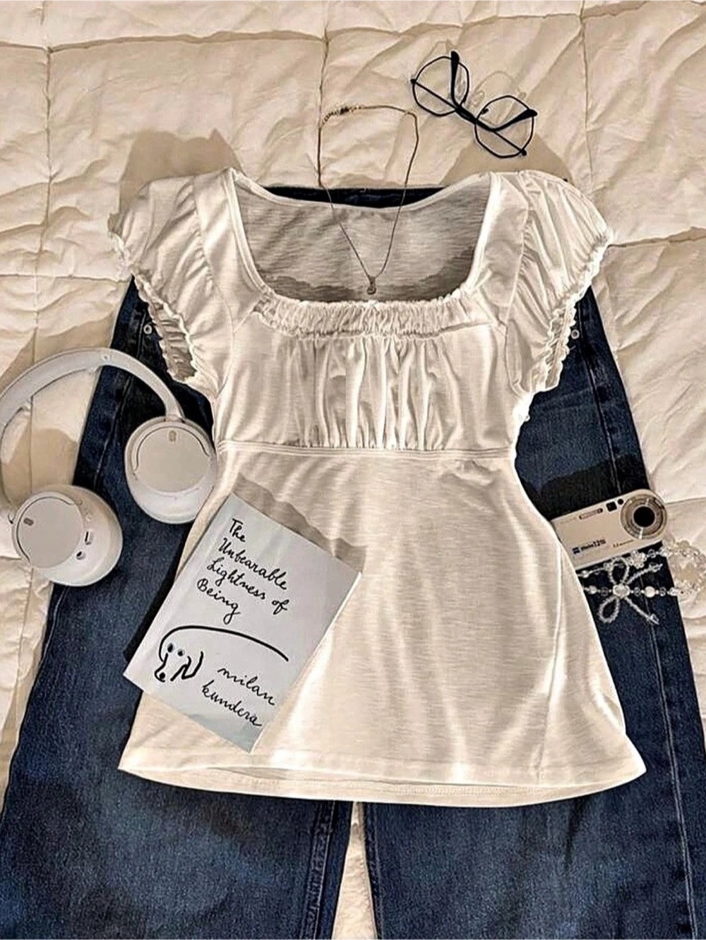 Ruched Short Sleeve Top in White Like New